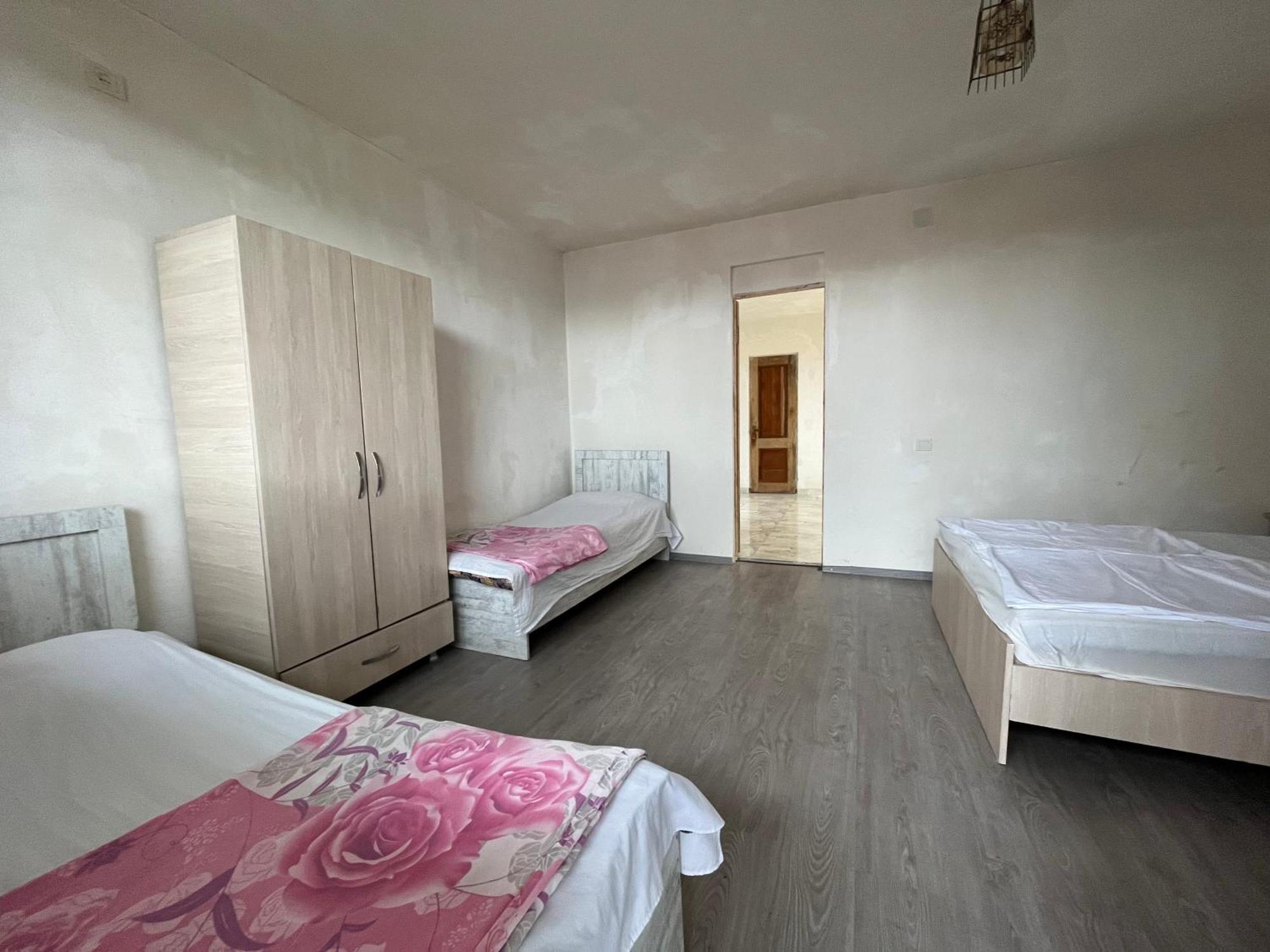 فندق Ok House! كوبوليتي المظهر الخارجي الصورة