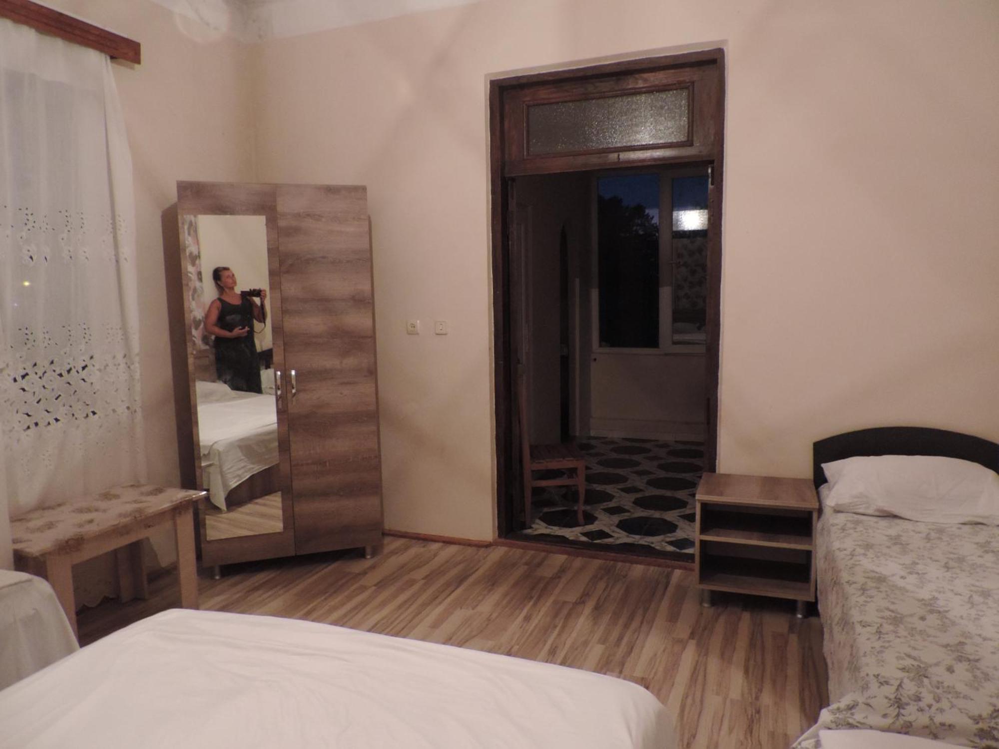فندق Ok House! كوبوليتي المظهر الخارجي الصورة