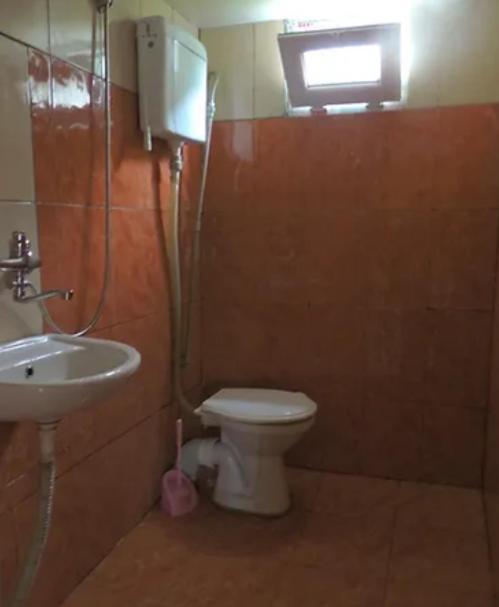 فندق Ok House! كوبوليتي المظهر الخارجي الصورة